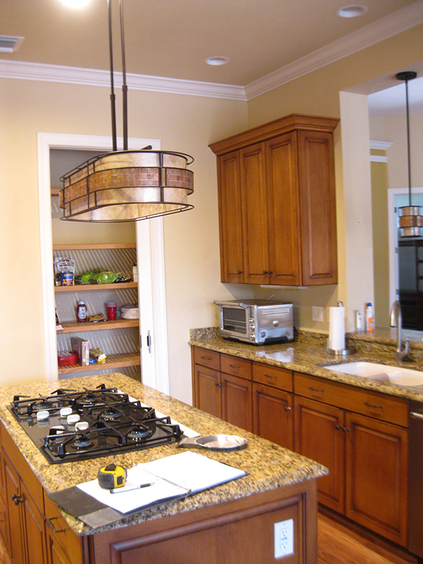 Kitchen Cabinetry – H&R Cabinets Inc